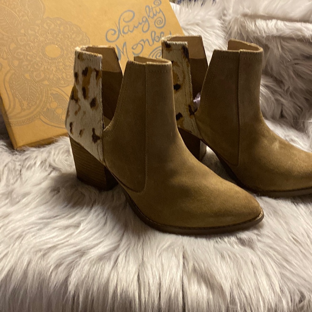 Cute animal print suede booties